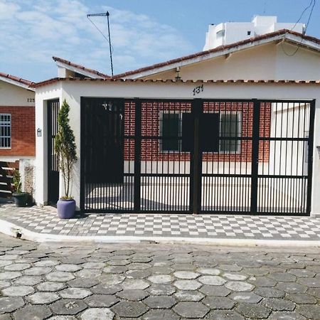 Temporada Na Praia Em Mongagua Sp Exterior photo